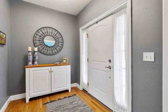 12 Mill Pond Road, Brentwood, NH 03833