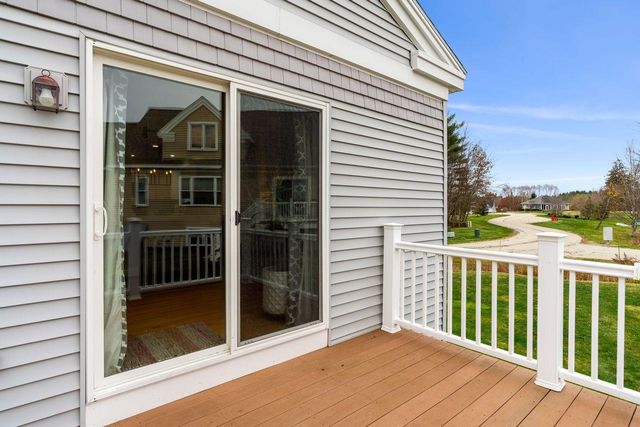 12 Mill Pond Road, Brentwood, NH 03833