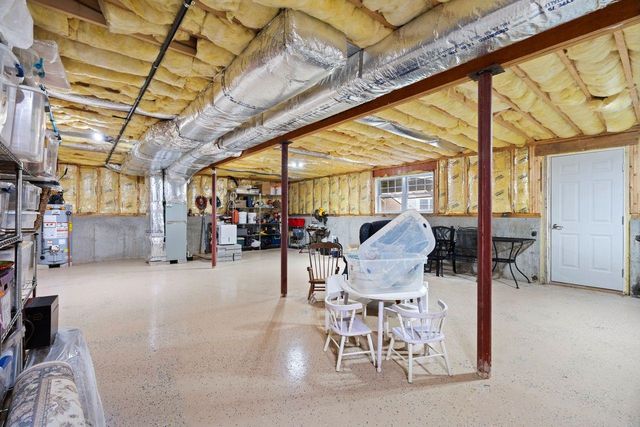 12 Mill Pond Road, Brentwood, NH 03833