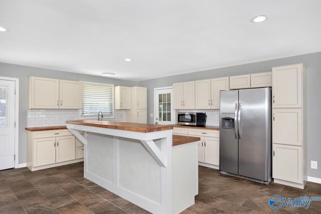 6412 Chadwell Road SW, Huntsville, AL 35802