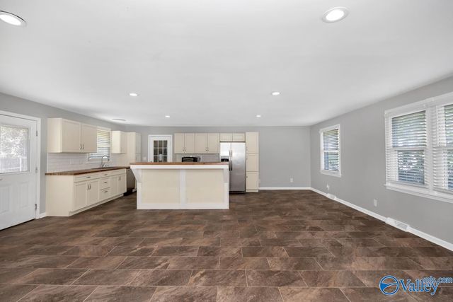 6412 Chadwell Road SW, Huntsville, AL 35802
