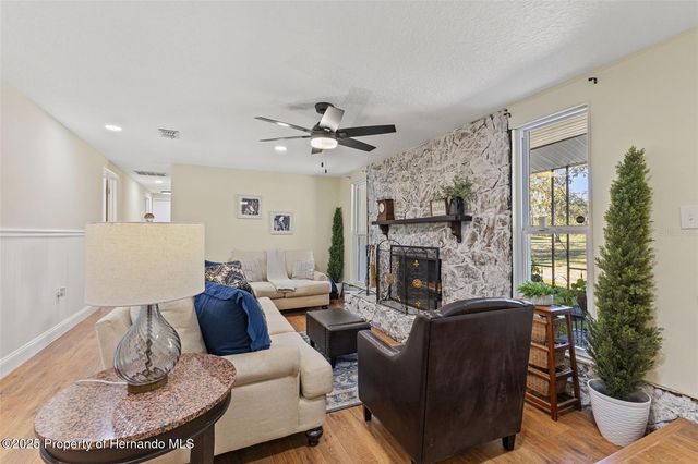 17504 Thomas Boulevard, Hudson, FL 34667