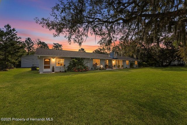 17504 Thomas Boulevard, Hudson, FL 34667