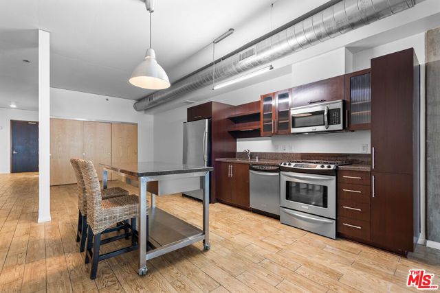 1111 S Grand Avenue 405, Los Angeles, CA 90015