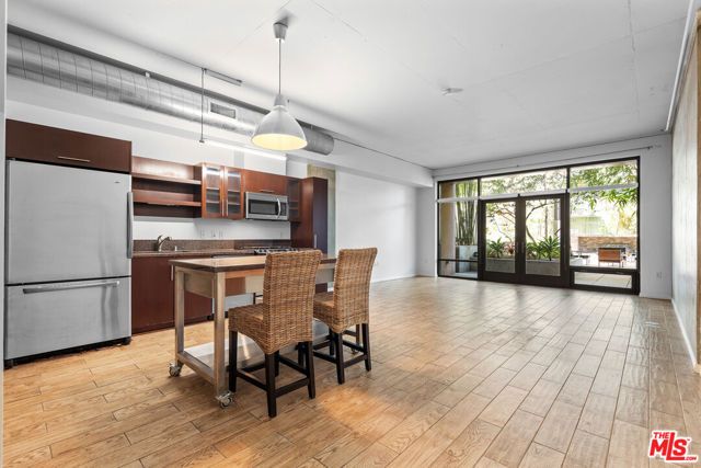 1111 S Grand Avenue 405, Los Angeles, CA 90015