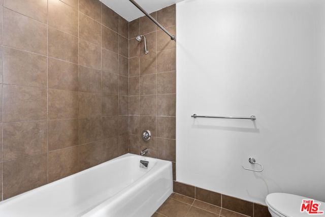 1111 S Grand Avenue 405, Los Angeles, CA 90015