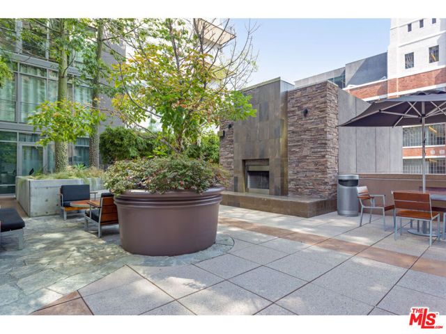 1111 S Grand Avenue 405, Los Angeles, CA 90015
