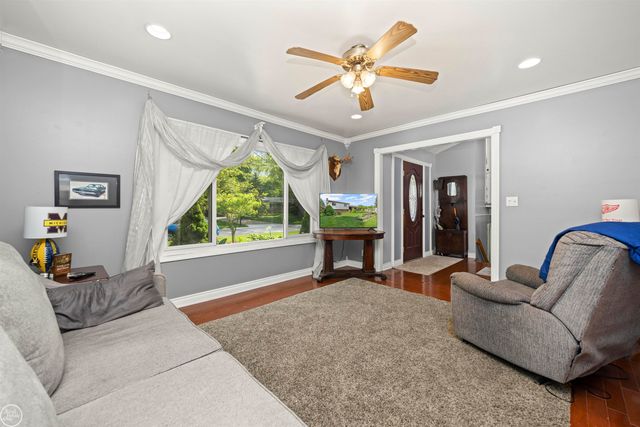 28329 E Blom Drive, Harrison Twp, MI 48045