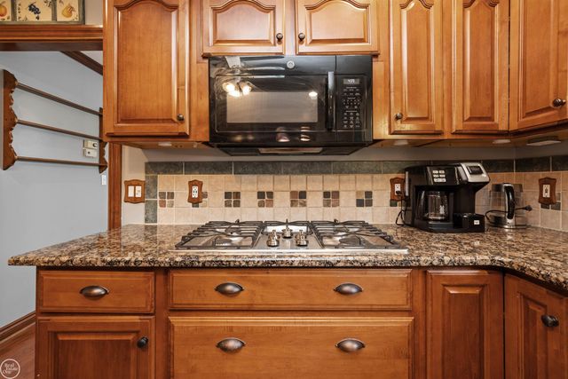28329 E Blom Drive, Harrison Twp, MI 48045