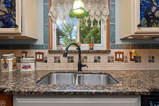 28329 E Blom Drive, Harrison Twp, MI 48045