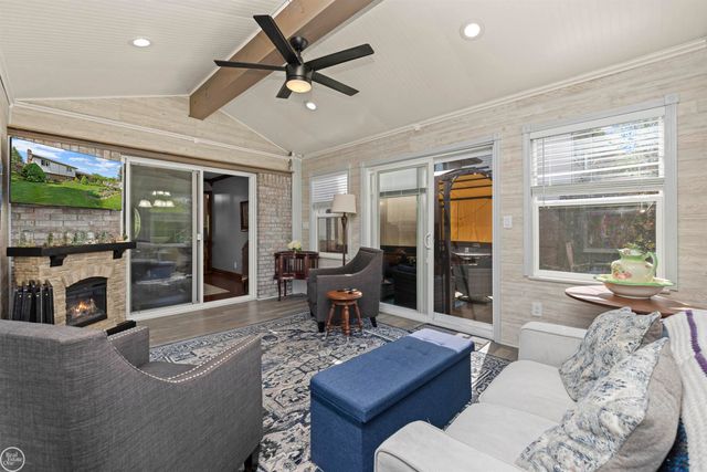 28329 E Blom Drive, Harrison Twp, MI 48045