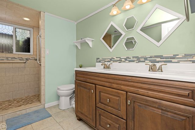28329 E Blom Drive, Harrison Twp, MI 48045