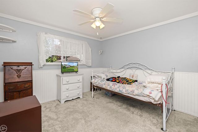 28329 E Blom Drive, Harrison Twp, MI 48045