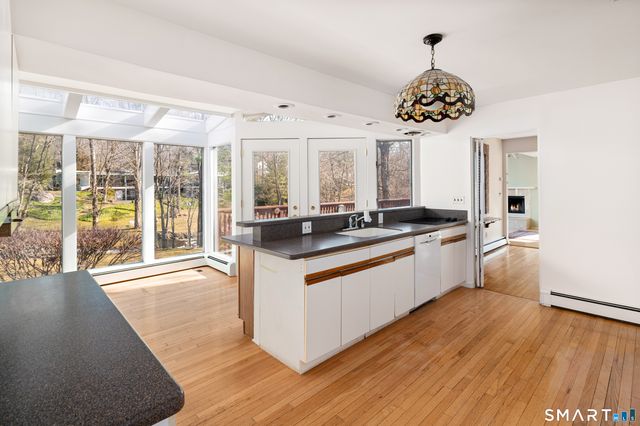 223 Red Fox Road, Stamford, CT 06903