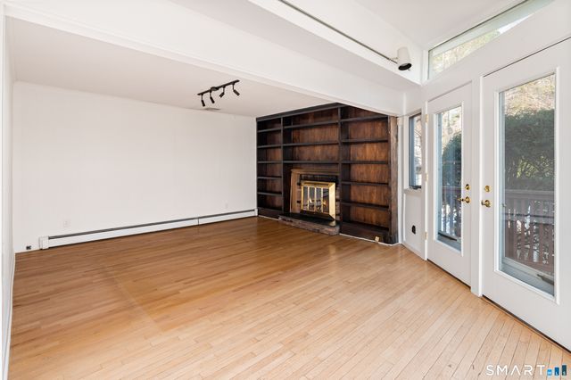 223 Red Fox Road, Stamford, CT 06903