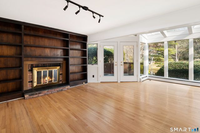 223 Red Fox Road, Stamford, CT 06903