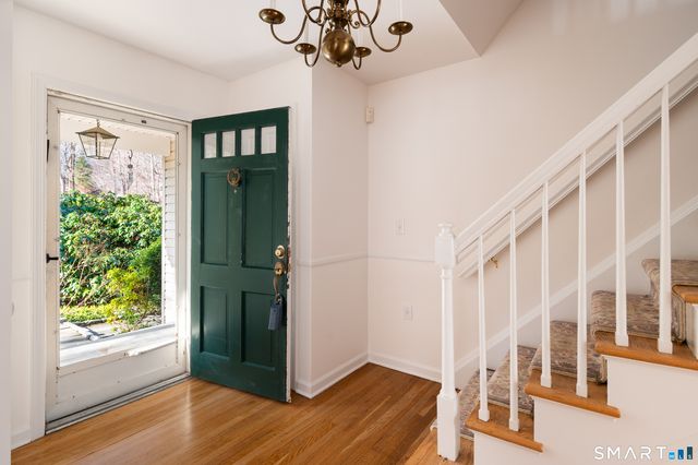 223 Red Fox Road, Stamford, CT 06903