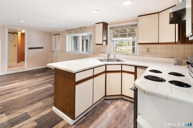 223 Red Fox Road, Stamford, CT 06903