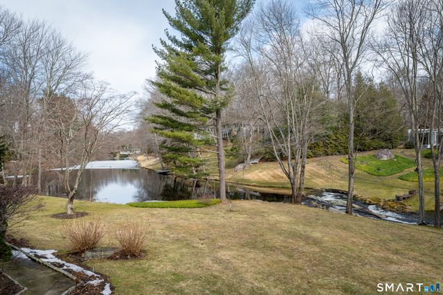 223 Red Fox Road, Stamford, CT 06903