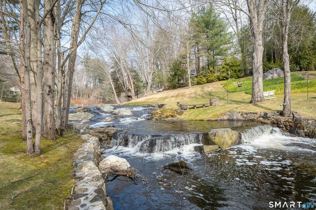 223 Red Fox Road, Stamford, CT 06903