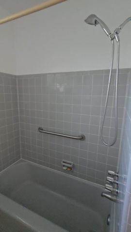 2851 NE 30th Street, Fort Lauderdale, FL 33306