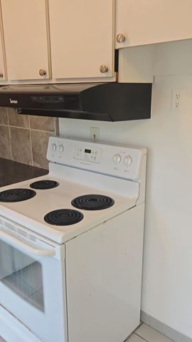 2851 NE 30th Street, Fort Lauderdale, FL 33306