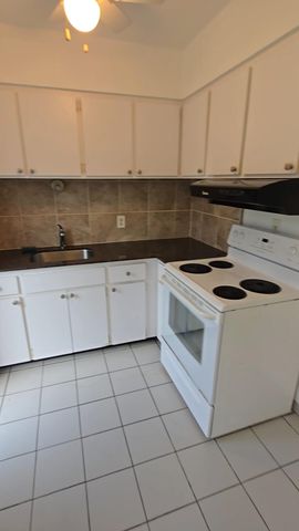 2851 NE 30th Street, Fort Lauderdale, FL 33306