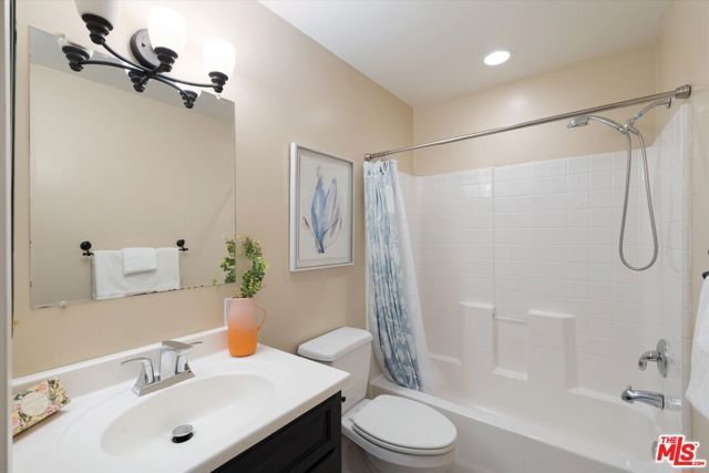 12321 Ocean Park Boulevard 15, Los Angeles, CA 90064