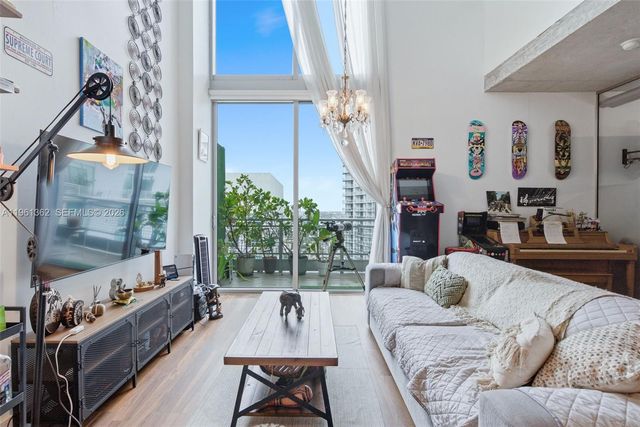 690 SW 1st Ct 3124, Miami, FL 33130