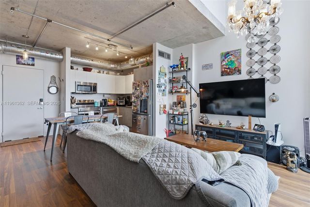 690 SW 1st Ct 3124, Miami, FL 33130