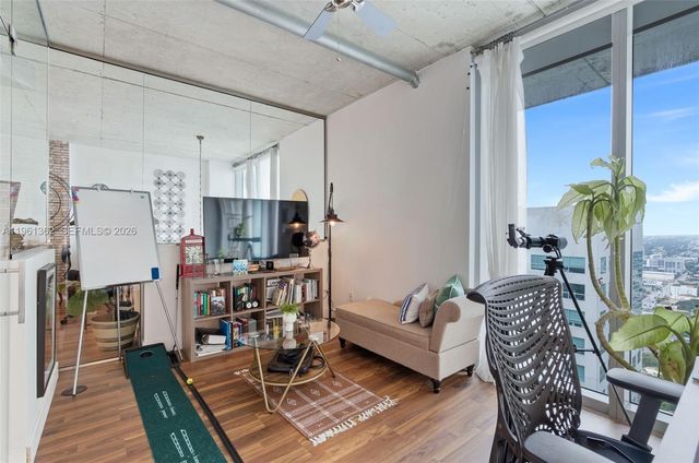 690 SW 1st Ct 3124, Miami, FL 33130