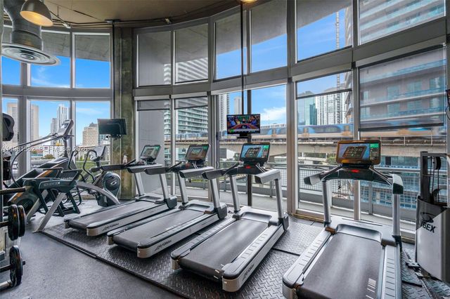 690 SW 1st Ct 3124, Miami, FL 33130