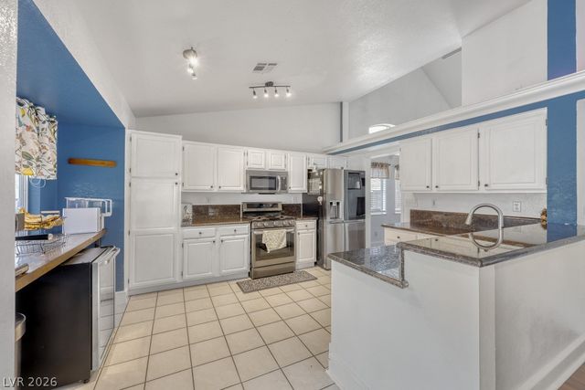 1735 Stagecoach Drive, Henderson, NV 89014