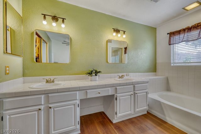 1735 Stagecoach Drive, Henderson, NV 89014