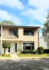 3400 Wimbledon Dr 5, Pensacola, FL 32504