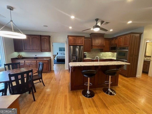 165 Sandy Lake Circle, Fayetteville, GA 30214