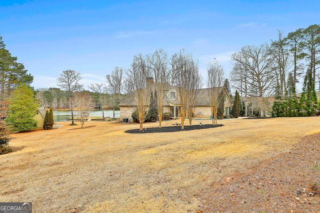 165 Sandy Lake Circle, Fayetteville, GA 30214