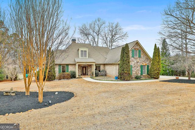 165 Sandy Lake Circle, Fayetteville, GA 30214