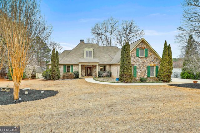 165 Sandy Lake Circle, Fayetteville, GA 30214