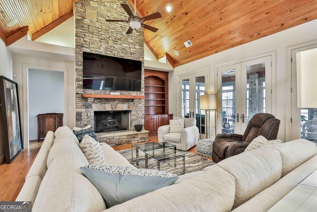 165 Sandy Lake Circle, Fayetteville, GA 30214