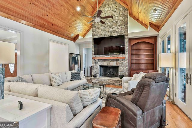 165 Sandy Lake Circle, Fayetteville, GA 30214