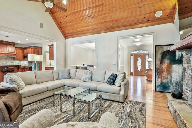 165 Sandy Lake Circle, Fayetteville, GA 30214