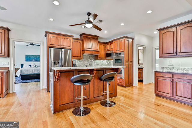 165 Sandy Lake Circle, Fayetteville, GA 30214