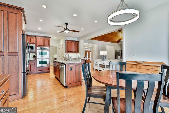 165 Sandy Lake Circle, Fayetteville, GA 30214