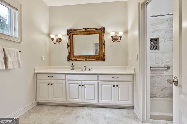 165 Sandy Lake Circle, Fayetteville, GA 30214