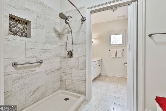 165 Sandy Lake Circle, Fayetteville, GA 30214