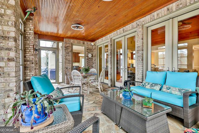 165 Sandy Lake Circle, Fayetteville, GA 30214