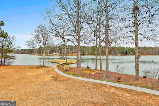 165 Sandy Lake Circle, Fayetteville, GA 30214