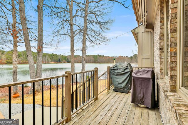 165 Sandy Lake Circle, Fayetteville, GA 30214