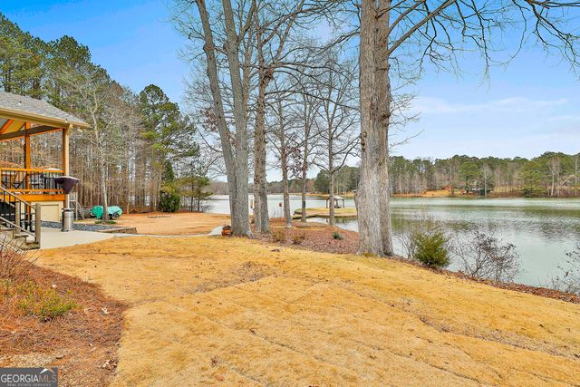 165 Sandy Lake Circle, Fayetteville, GA 30214